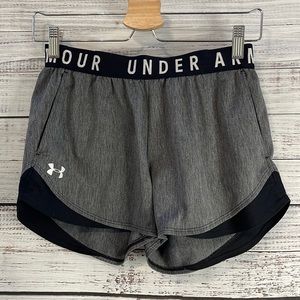 UNDER ARMOUR Heatgear Gray Shorts | Size Small